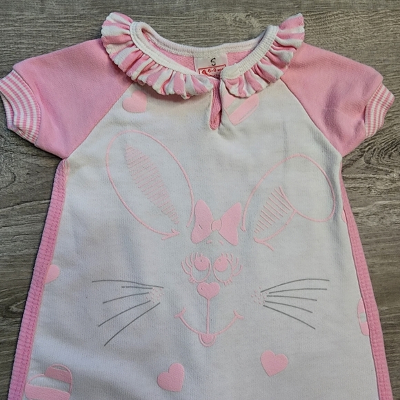 VINTAGE BUSTER BROWN Pink Bunny & Hearts Onesie - Picture 2 of 11